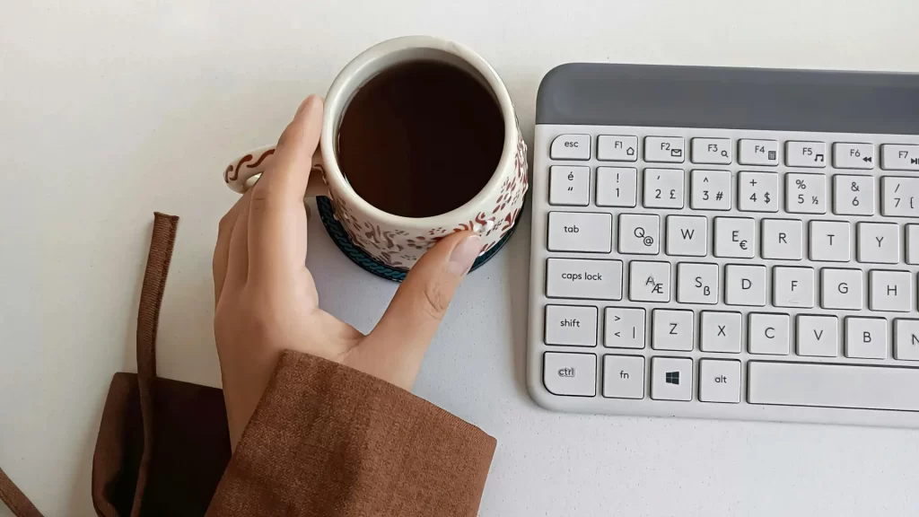 minimal calm workspace for soft productivity